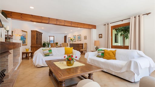 Can Toni Living room