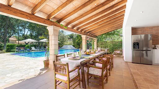 Can Toni Dining area