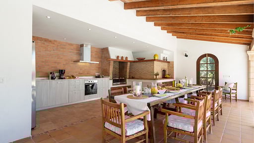 Can Toni Dining area