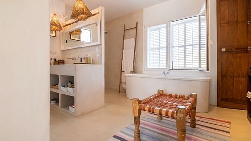 Villa Can Vicky Bedroom 1