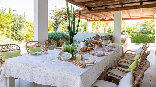 Villa Can Vicky Dining area