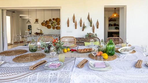 Villa Can Vicky Dining area