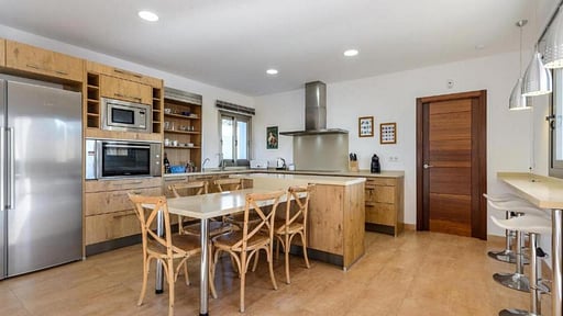 Villa Can Vinyes Kitchen