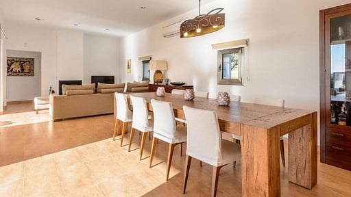 Villa Can Vinyes Dining area