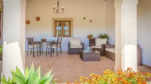 Villa Can Vives Terrace/Veranda