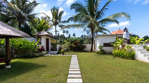 Villa Candi Kecil Tiga Garten