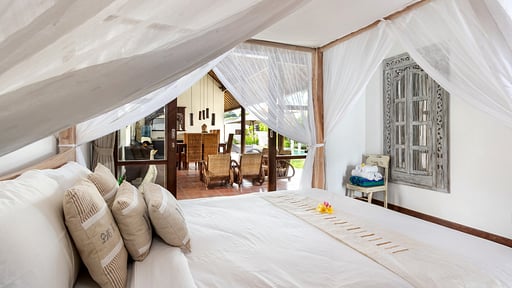 Villa Candi Kecil Tujuh Bedroom 3