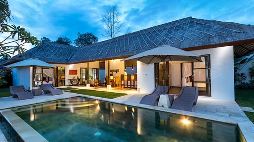 Villa Candi Kecil Tujuh Swimming pool 1