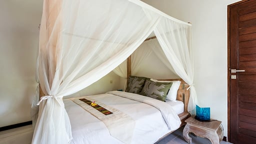 Villa Candi Kecil Tujuh Bedroom 6
