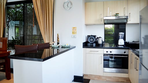 Villa Cannes Kitchen