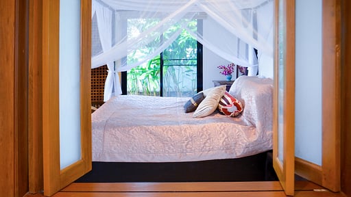 Villa Cannes Bedroom 2