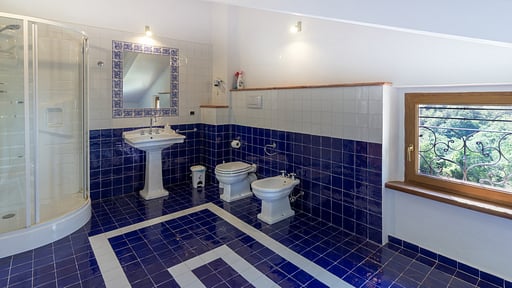 Villa Cantone Bedroom 6