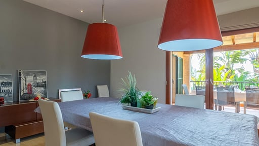 Villa Canvida Dining area