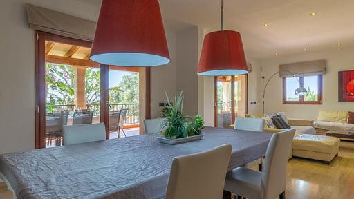 Villa Canvida Dining area