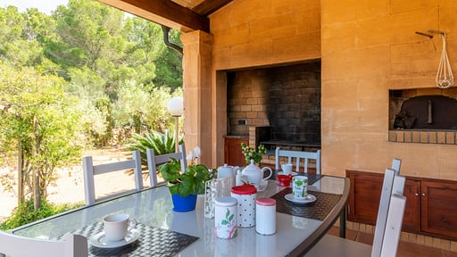 Villa Canvida Dining area