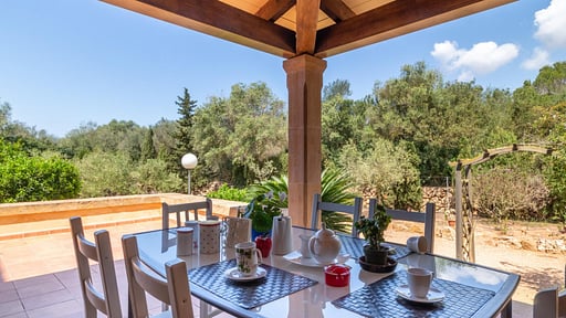 Villa Canvida Dining area