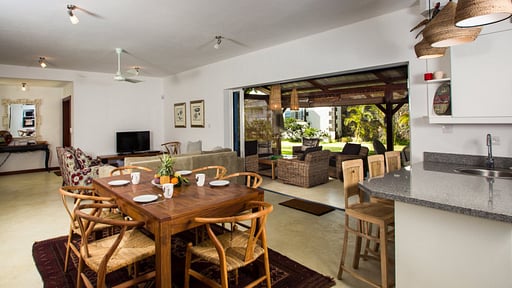 Villa Cap Malheureux 1 Dining area