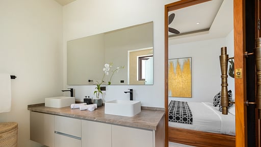 Villa Caprice Bedroom 4