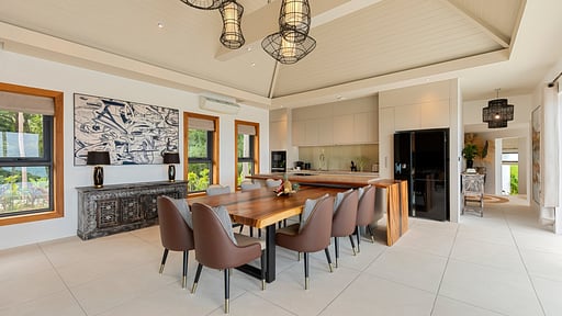 Villa Caprice Dining area