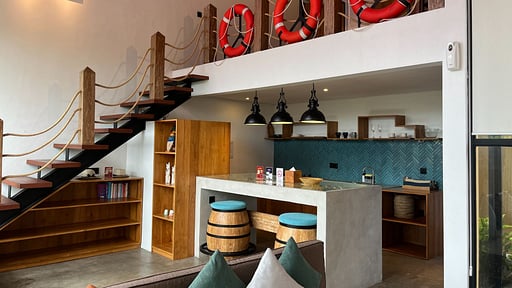 Villa Captain Dining area