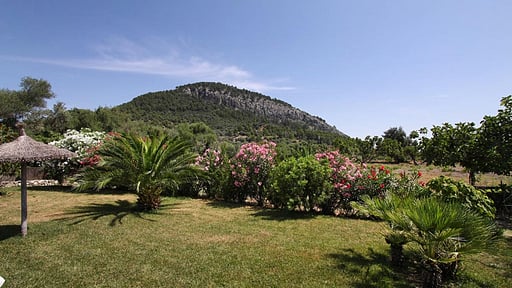 Villa Caragola Jardín
