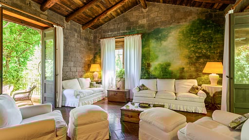 Villa Cardinale Salon