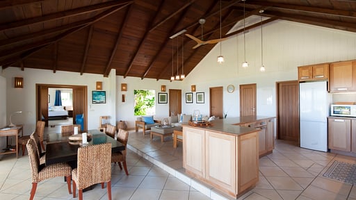 Villa Caribbean Breeze Kitchen