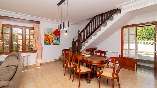 Villa Carla Dining area