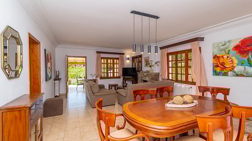 Villa Carla Dining area