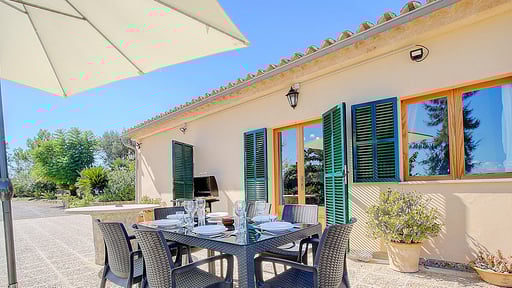 Villa Cas Frares Обеденная зона