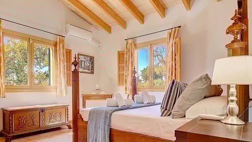 Villa Cas Frares Спальня 1