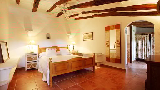 Cas Mal Ric Bedroom 2