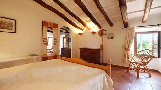 Cas Mal Ric Bedroom 2