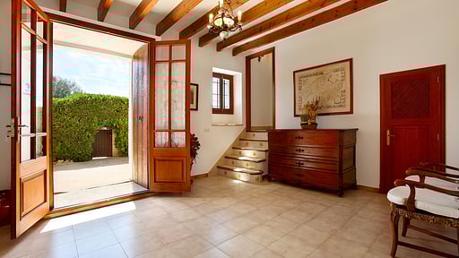 Cas Teuler Petit Living room