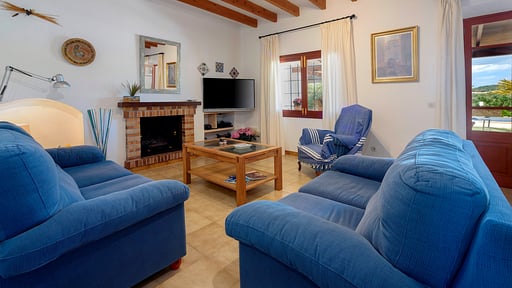 Cas Teuler Petit Living room