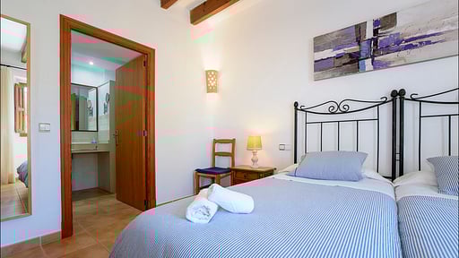 Cas Teuler Petit Bedroom 1