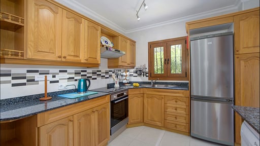 Casa Baskins Kitchen