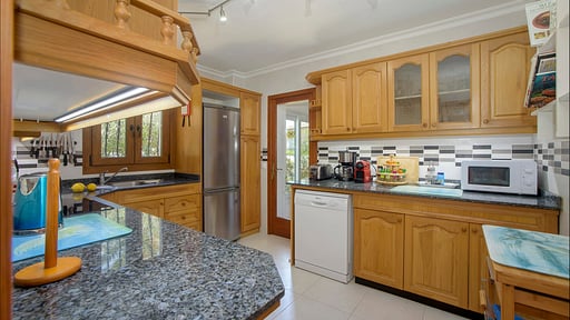 Casa Baskins Kitchen