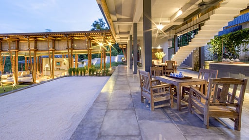 Villa Casablancka Dining area