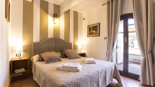 Villa Casal Paterno Bedroom 1
