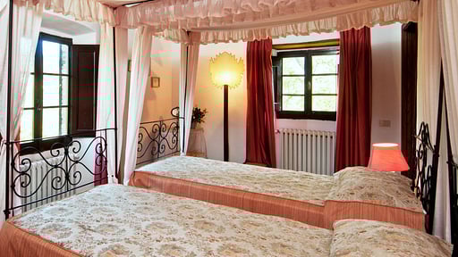 Villa Casavecchia 8 Bedroom 1