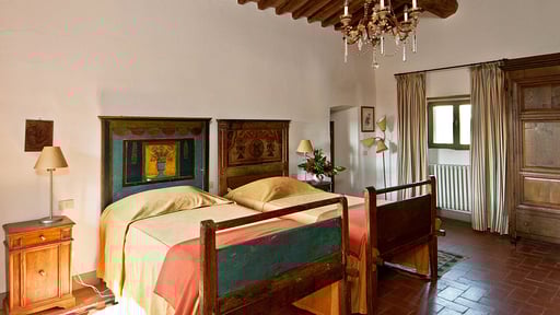 Villa Casavecchia 8 Bedroom 2