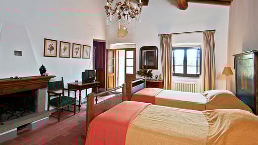 Villa Casavecchia 8 Bedroom 2