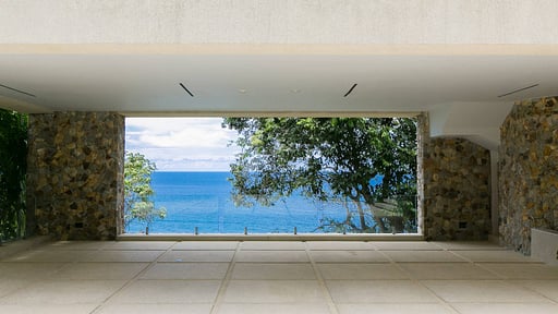 Villa Cascade Parking areas