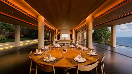 Villa Cascade Dining area 1