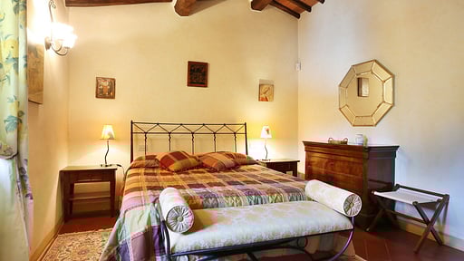 Villa Casina Di Mello Schlafzimmer 1