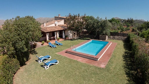 Villa Castleton Drone pictures