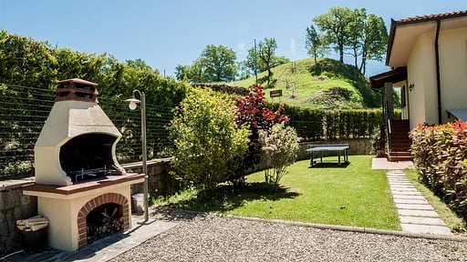 Villa Caterina Tuscany BBQ equipment