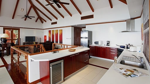 Villa Cattleya 10 Kitchen