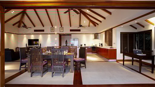 Villa Cattleya C8 Dining area